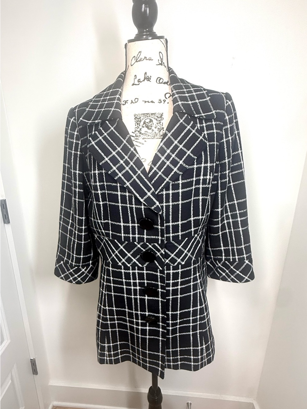 White House Black Market Plaid Tailored Blazer Tweed like Vintage Inspired 14